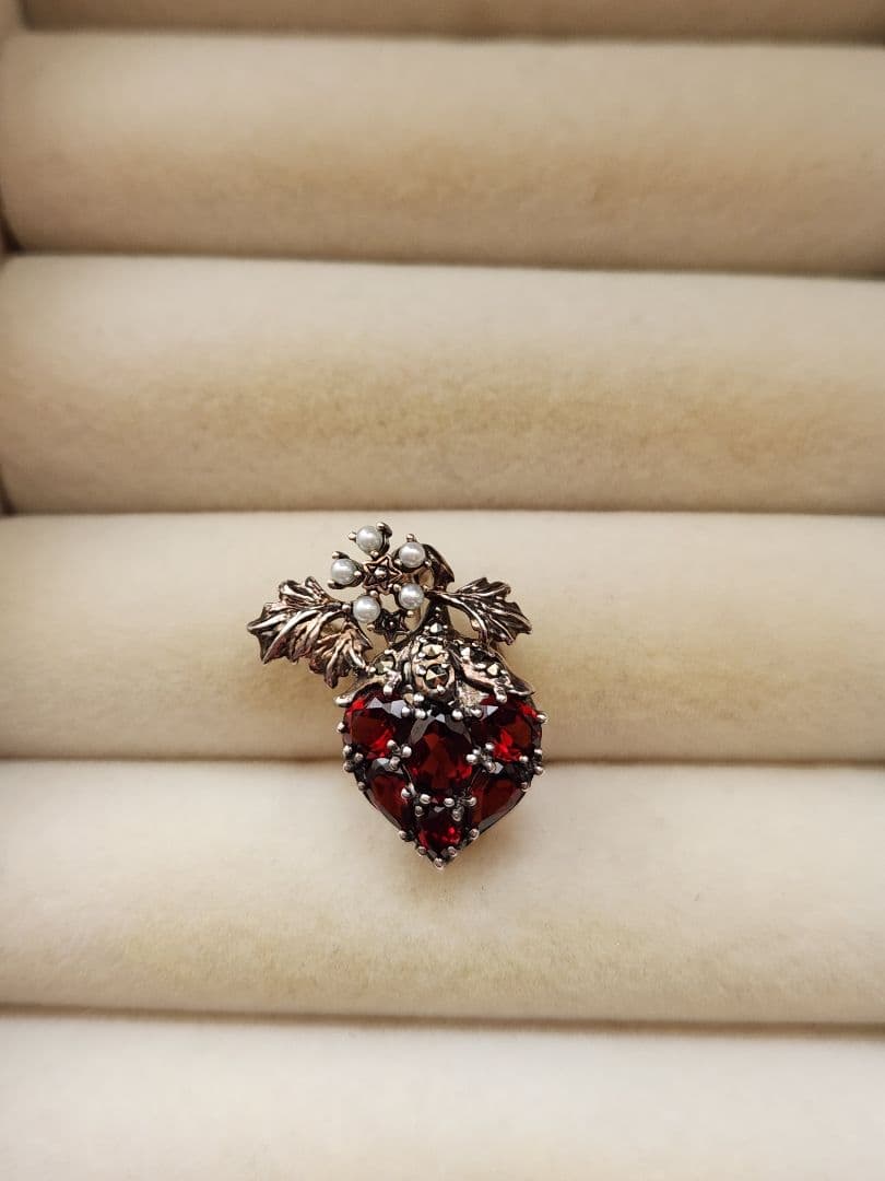 碌山　ガーネット　シルバー　ストロベリー