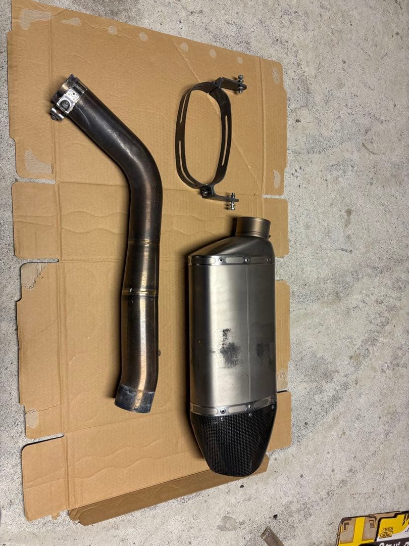 CBR600RR AKRAPOVIC マフラー