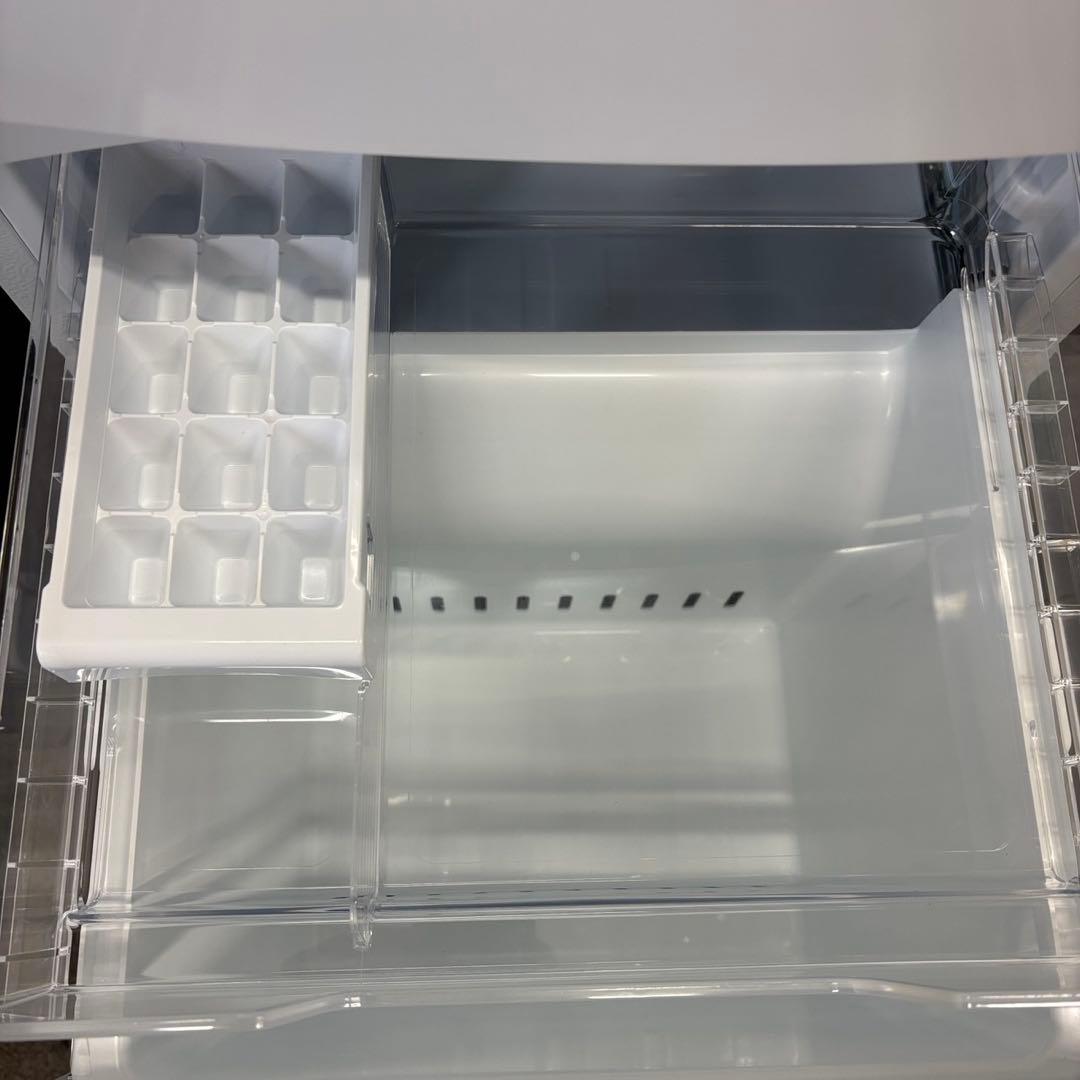 141⭕️冷蔵庫　東芝　一人暮らし　25年製　綺麗　安い　中古　設置無料