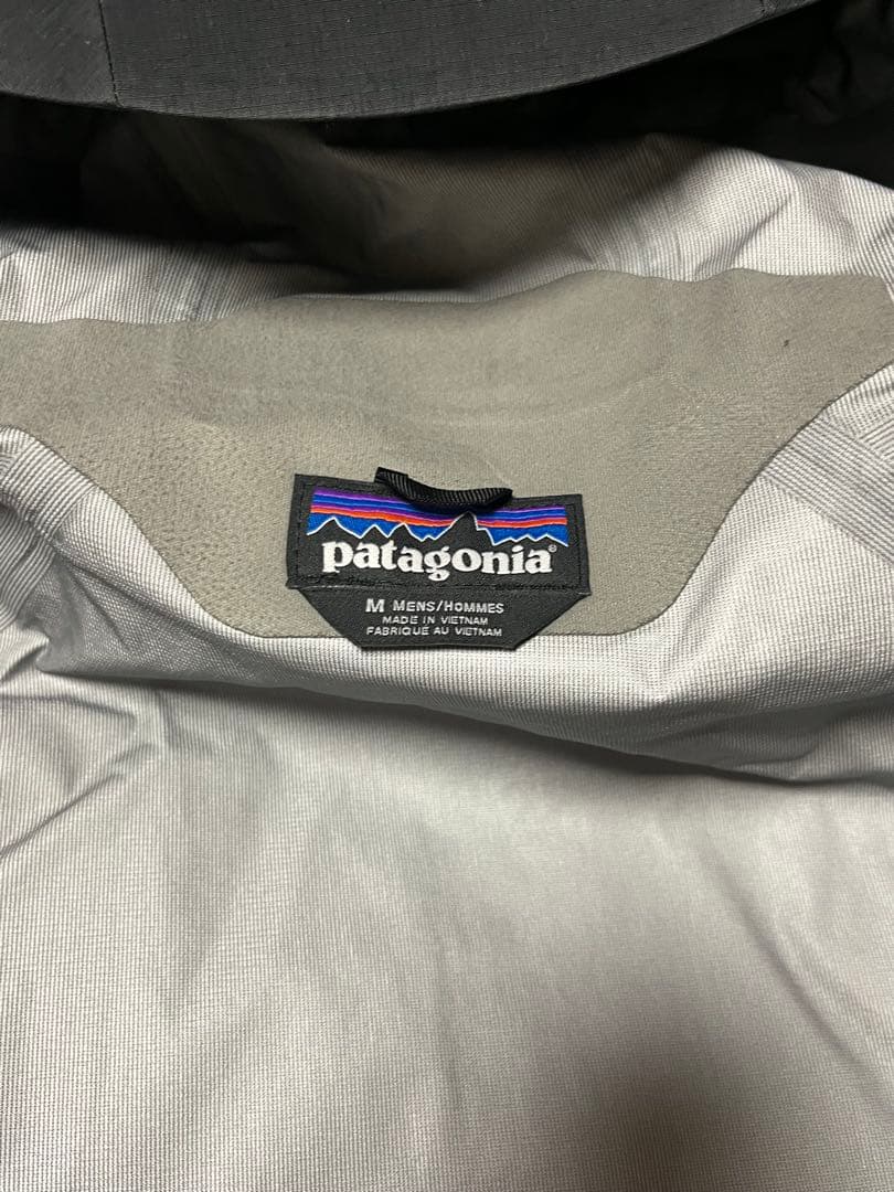 2/1まで値下げ！美品　patagonia ナイロンジャケット M 黒