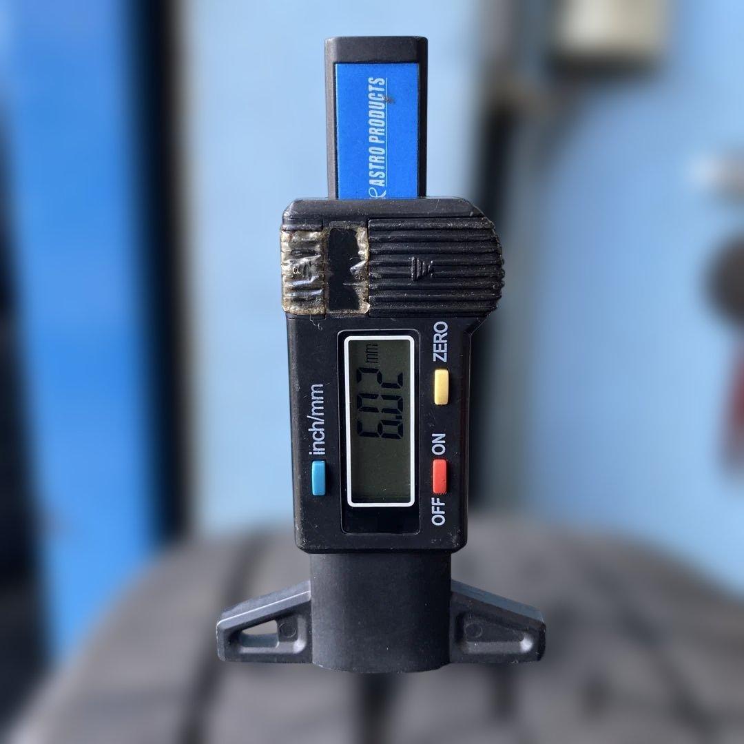 中古溝ありブリヂストンスタッドレスセット185/60R15旧型シエンタ　送料無料