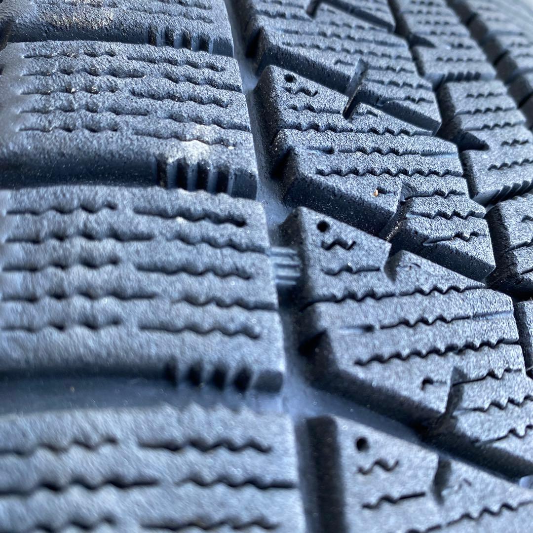 中古溝ありブリヂストンスタッドレスセット185/60R15旧型シエンタ　送料無料