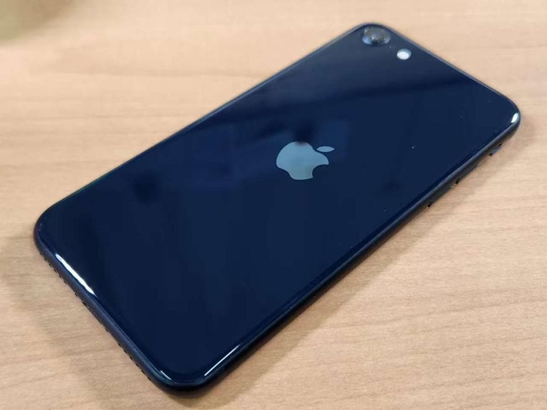 020300I iPhone SE A2782 64GB 【最大容量98%】