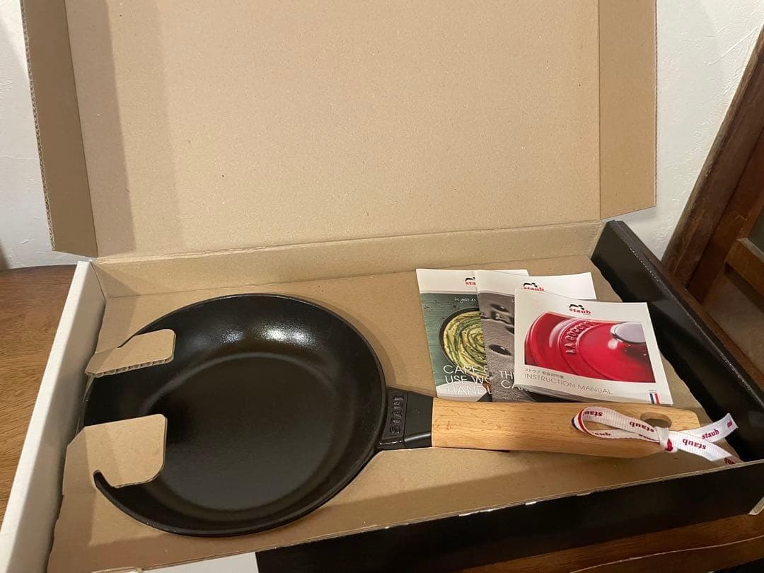 Staub ストウブ ウッドハンドル フライパン 20cm