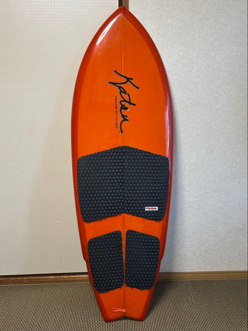 ニーボード　カツカワミナミサーフボード　5.7