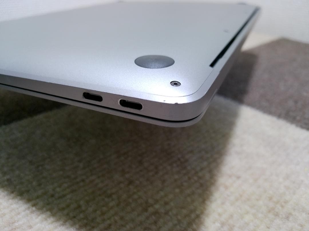 Mac Air 2020 A2179 13㌅ バッテリー正常『充放電3回』