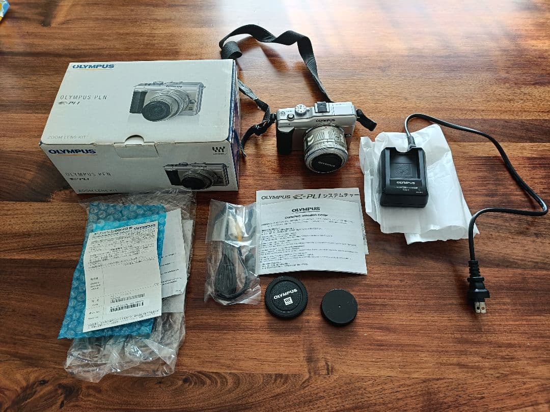 E-PL1 OLYMPUS デジタル一眼レフ ゴールド・シルバー