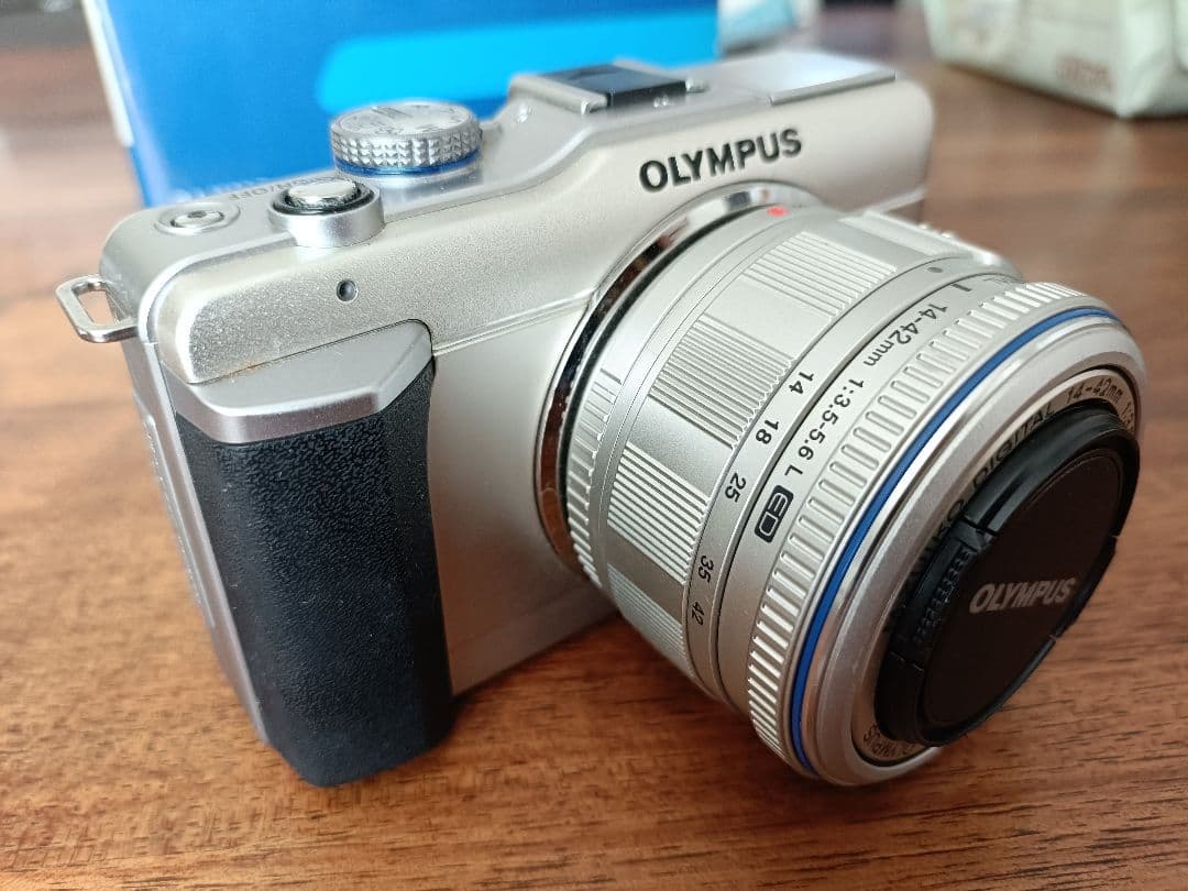 E-PL1 OLYMPUS デジタル一眼レフ ゴールド・シルバー