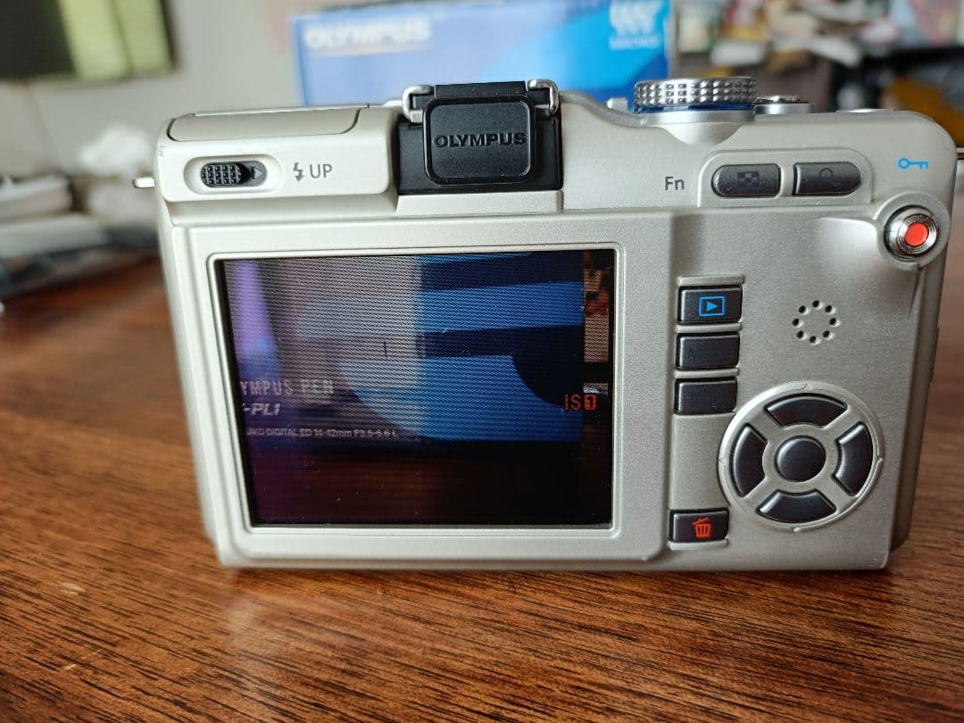 E-PL1 OLYMPUS デジタル一眼レフ ゴールド・シルバー