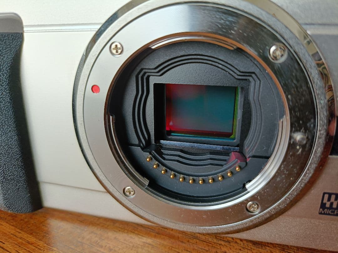 E-PL1 OLYMPUS デジタル一眼レフ ゴールド・シルバー