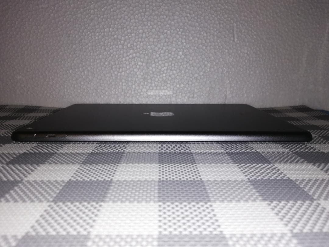 Apple iPad（第5世代/2017） Wi-Fiモデル 32GB