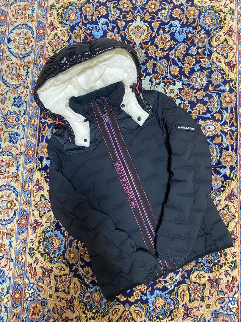 マークアンドロナ★MARK&LONA★ゴルフ★ダウンジャケット★ブラック×ピンク