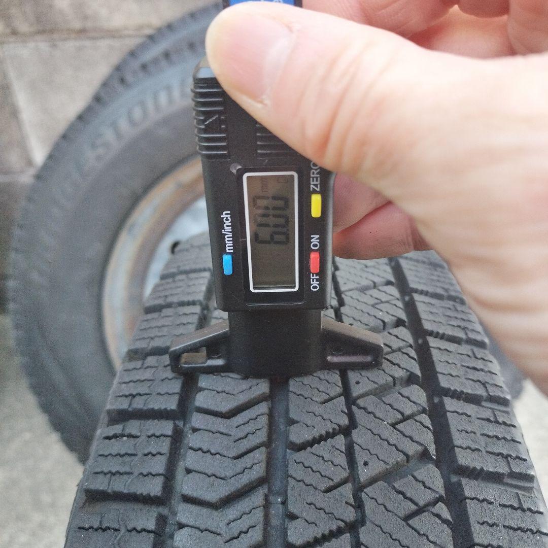 145/80R13 スチールホイル付きスタッドレスタイヤ4本セットの内2本 ①