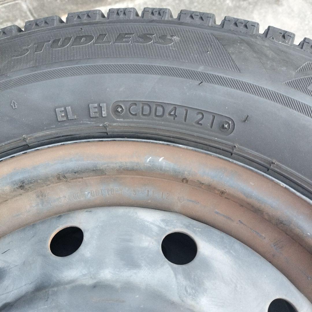 145/80R13 スチールホイル付きスタッドレスタイヤ4本セットの内2本 ①