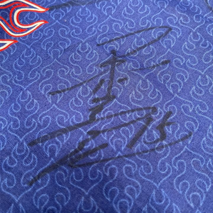 【値下げ】1998フランスワールドカップ　日本代表直筆サイン入り　バンダナ