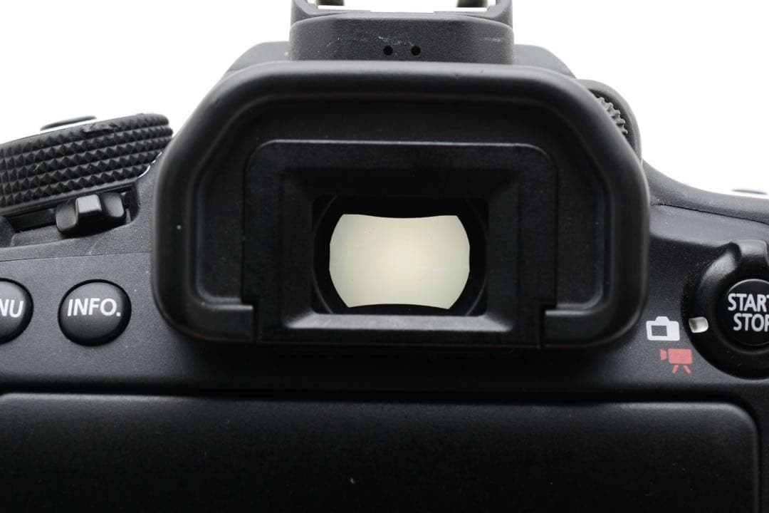 保証付/デジタル一眼レフカメラ/Canon EOS 80D標準レンズセット