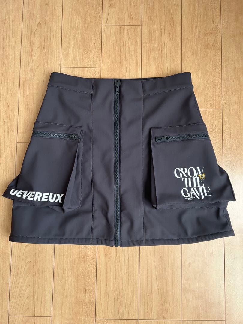 DEVEREUX GOLF（デヴァローゴルフ）フロントジップスカート チャコール
