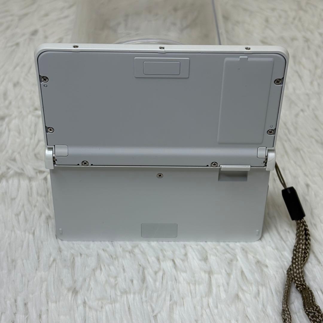 美品　CASIO カメラ　EX-ZR70 充電器　箱　ホワイト コンデジ　動作品