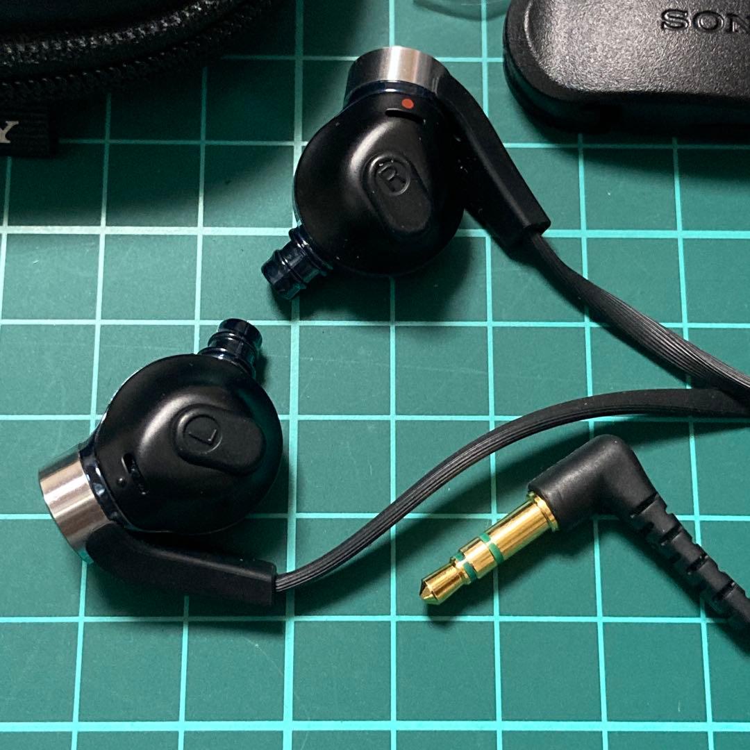 SONY MDR-XB90EX 有線イヤホン ハイレゾ 密閉ダイナミック16mm