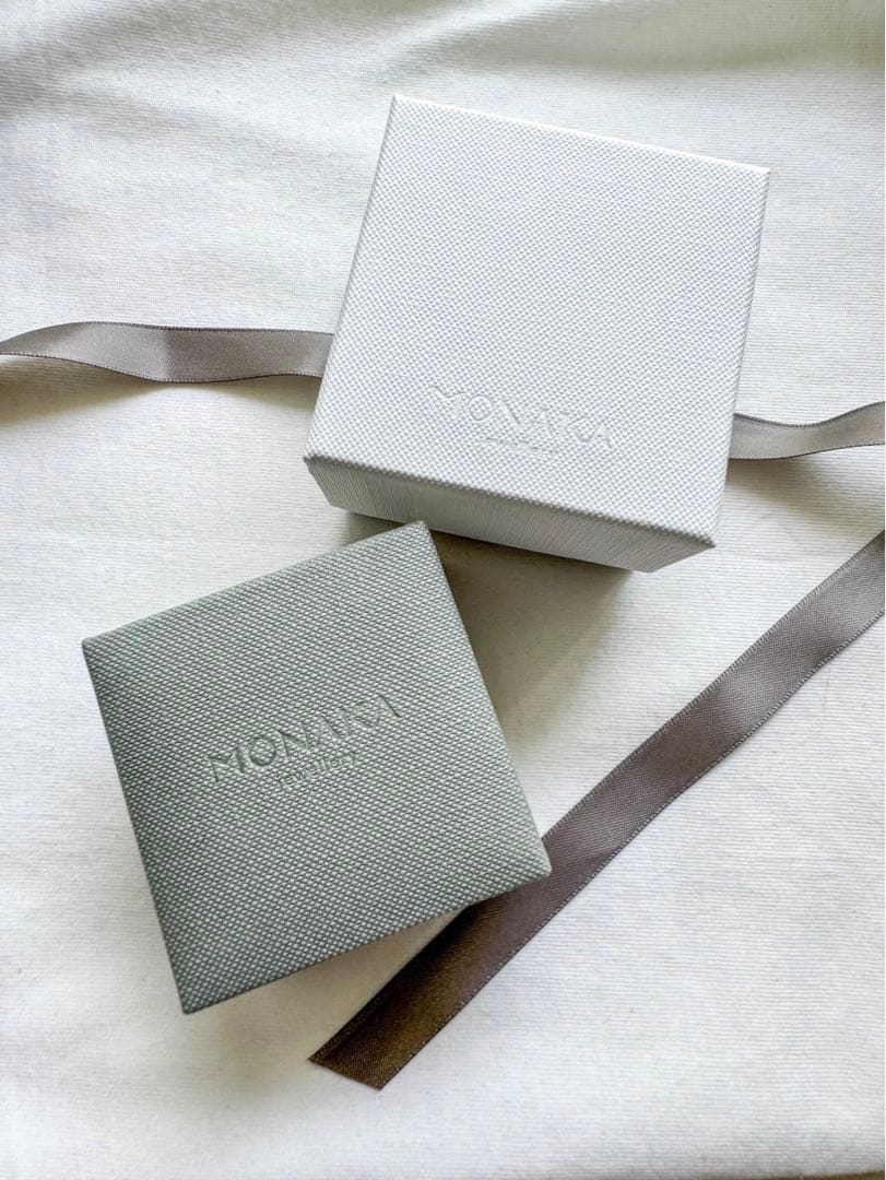 MONAKA jewellery フラットピアス　ボルダーオパール　片耳