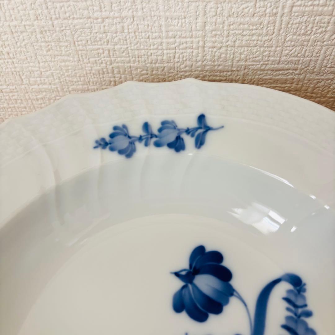 ⚫︎廃盤品　ロイヤルコペンハーゲン　ブルーフラワーカーブ　深皿　　　　　　　ラ上