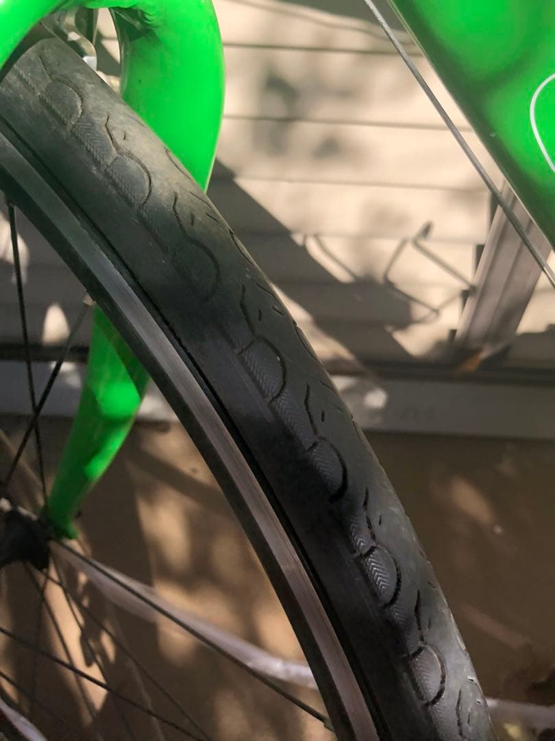 ジャイアント　クロスバイク　エスケープ