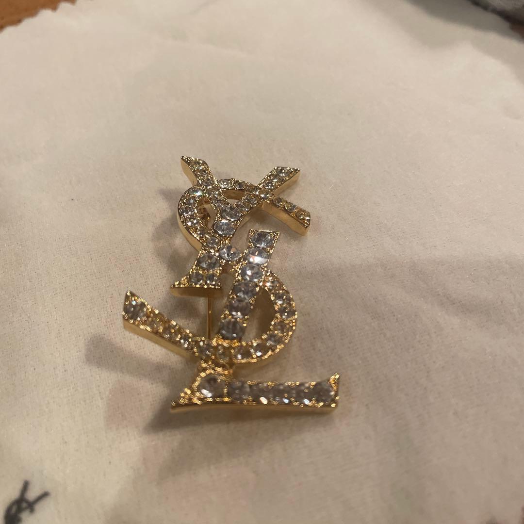 イヴ・サンローラン　ブローチ　美品