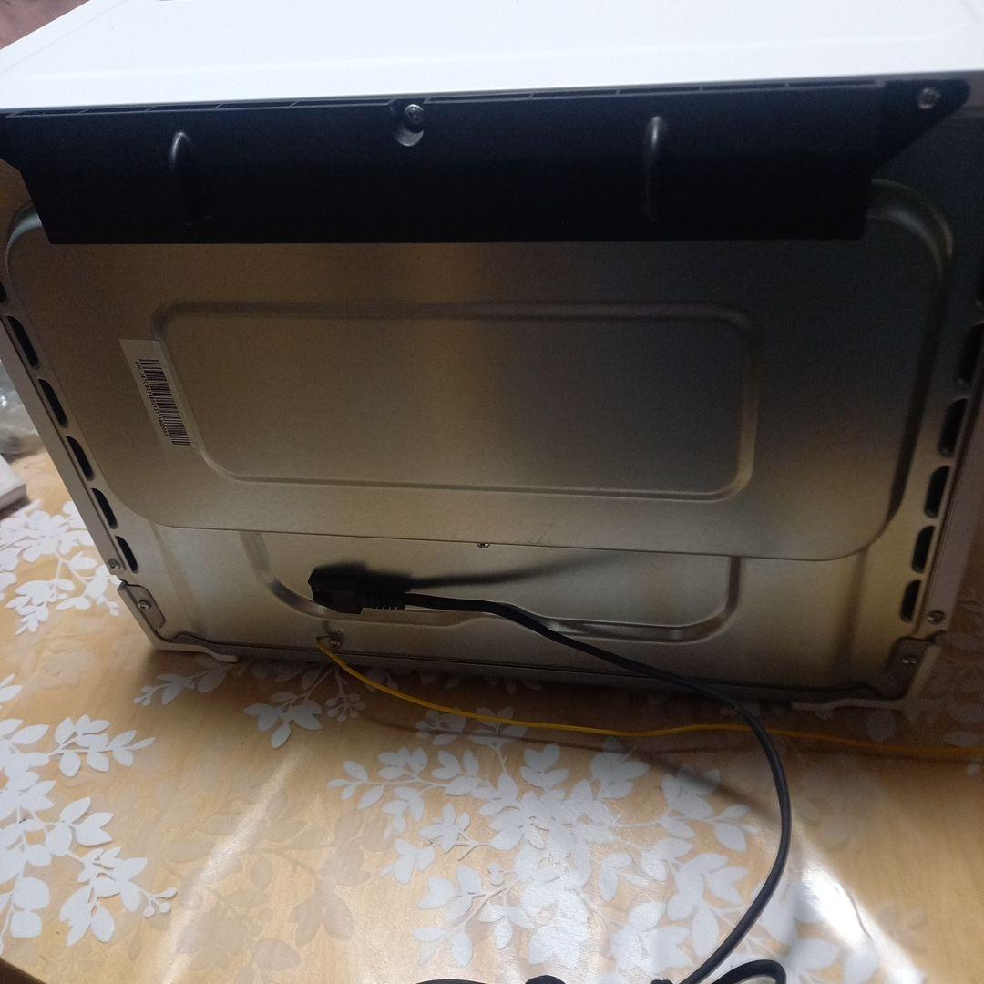 TOSHIBA 　ERーVS23 単機能電子レンジ ホワイト