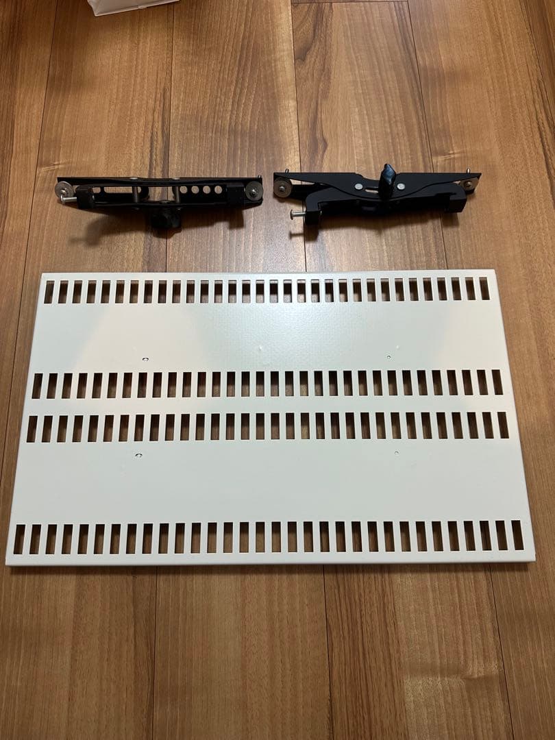 23～37型用 石膏ボード専用テレビ壁掛け金具TVセッター壁美人