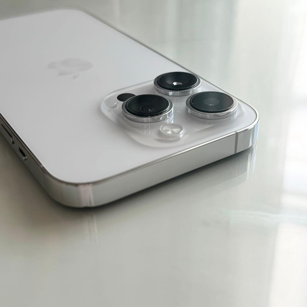 格安　iPhone14pro シルバー　SIMフリー　128GB Apple