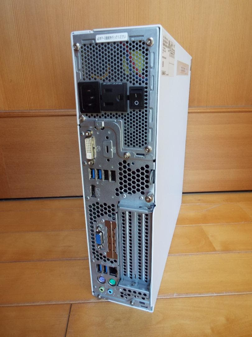 Windowsデスクトップ ESPRIMO D588/CX i5-9500 32G SSD512G+HDD1