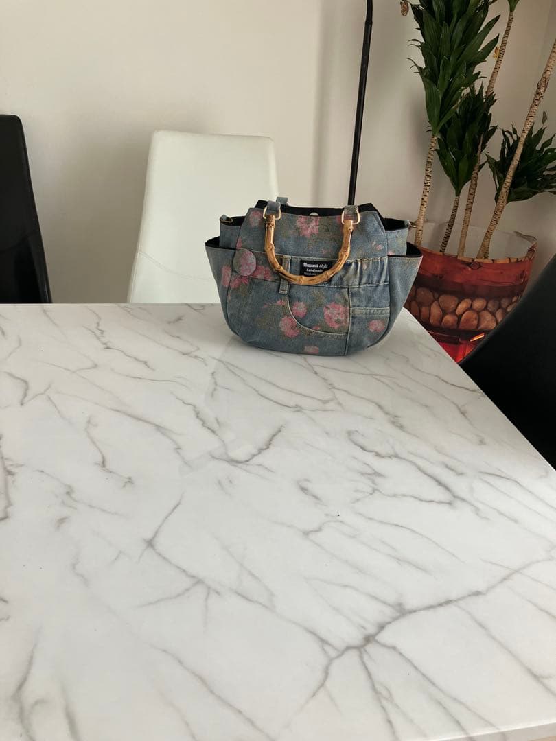 802 ✿ いちご ✿　花柄デニムリメイクバック　ハンドメイド2点