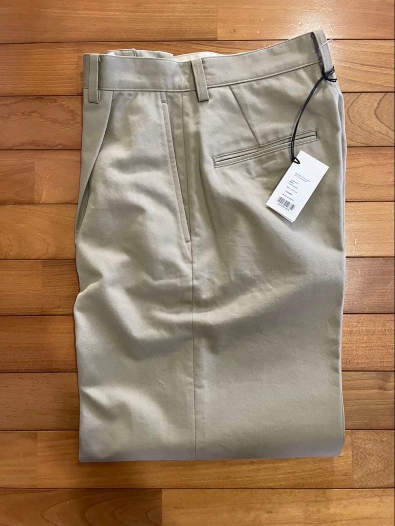 ‼️ててて、AURALEE 25SS チノワンタックパンツ