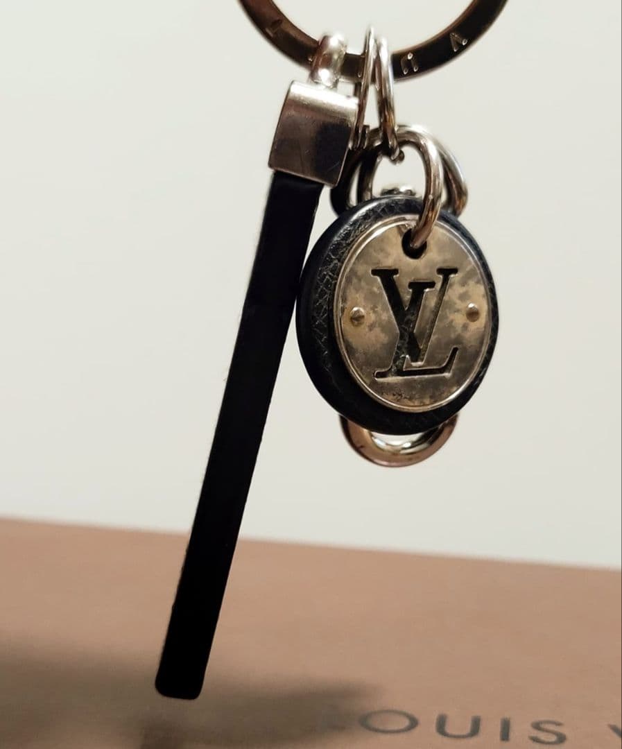 【金木】　ルイヴィトン　キーホルダー　キーリング　サークル　キーケース