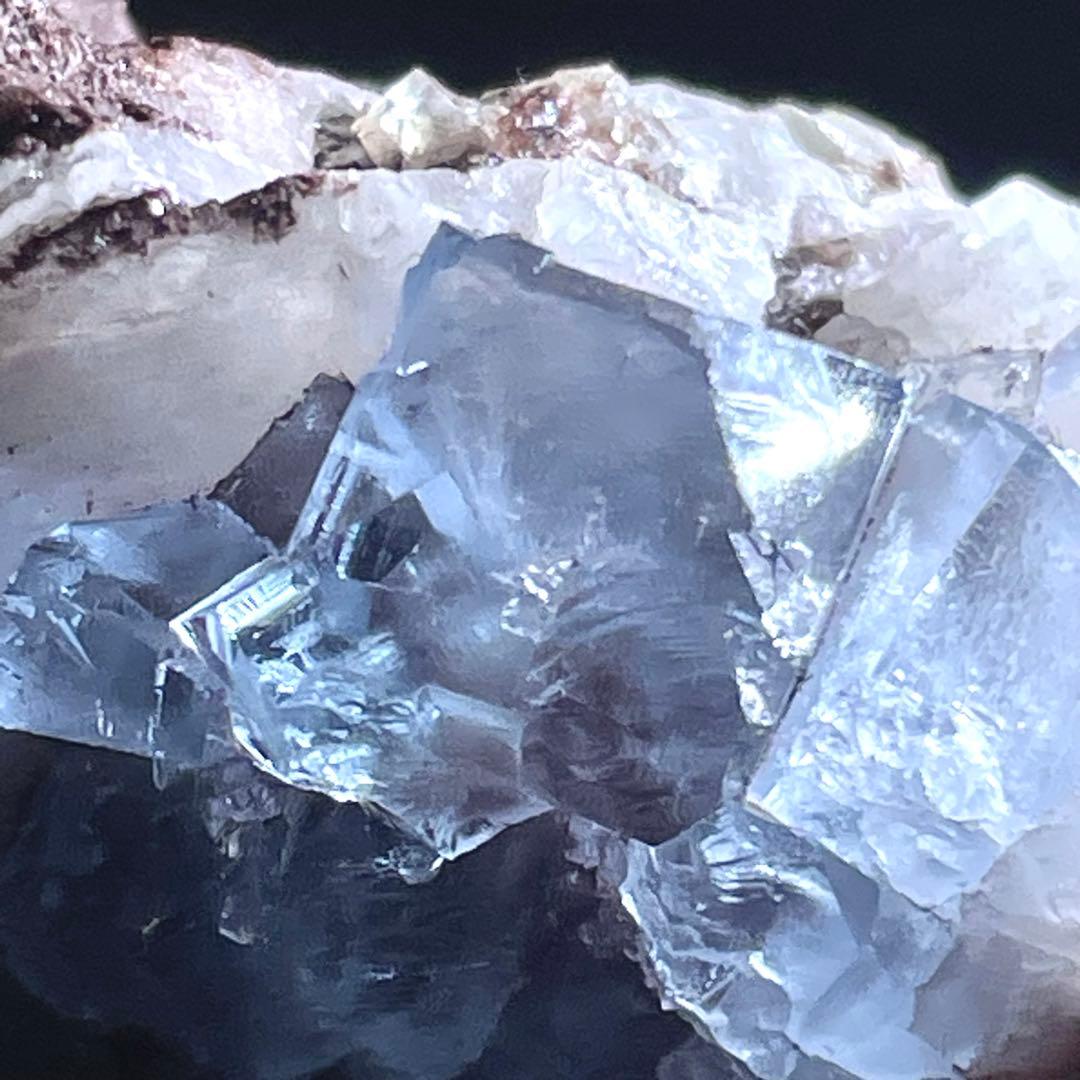 イングランド Gutterby Pit産 フローライト 蛍石 鉱物標本 原石