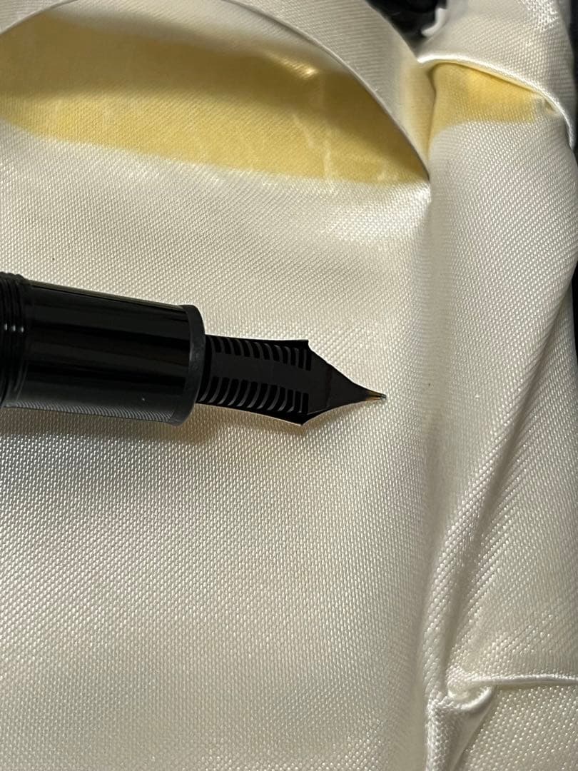 MONTBLANC 万年筆 ブラック　モンブラン