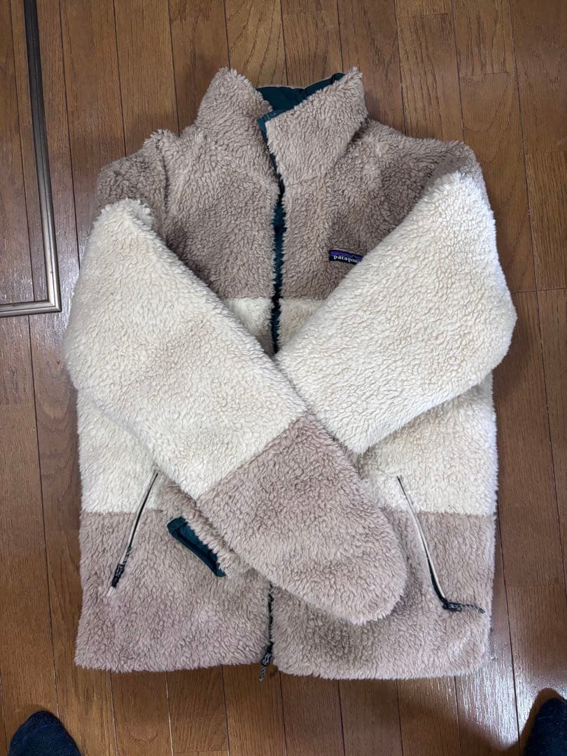 パタゴニア リバーシブルサイレントダウンジャケット グリーン S