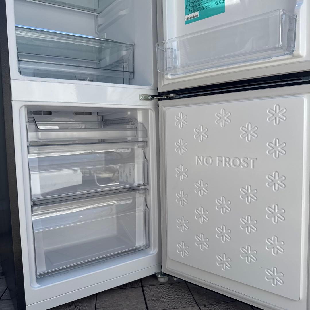 美品 Haier 2023年製 冷蔵庫 人気アーバンカフェシリーズ 148L