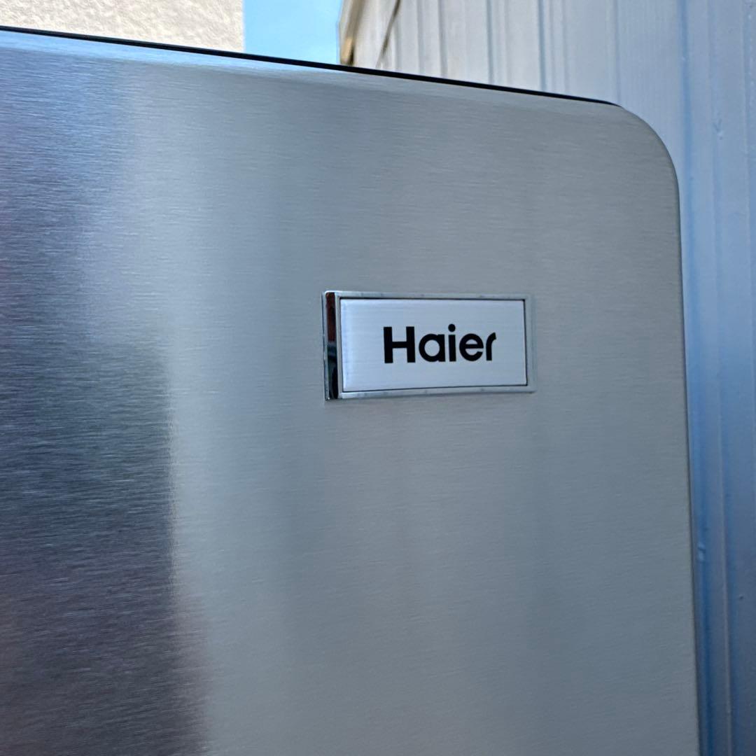 美品 Haier 2023年製 冷蔵庫 人気アーバンカフェシリーズ 148L