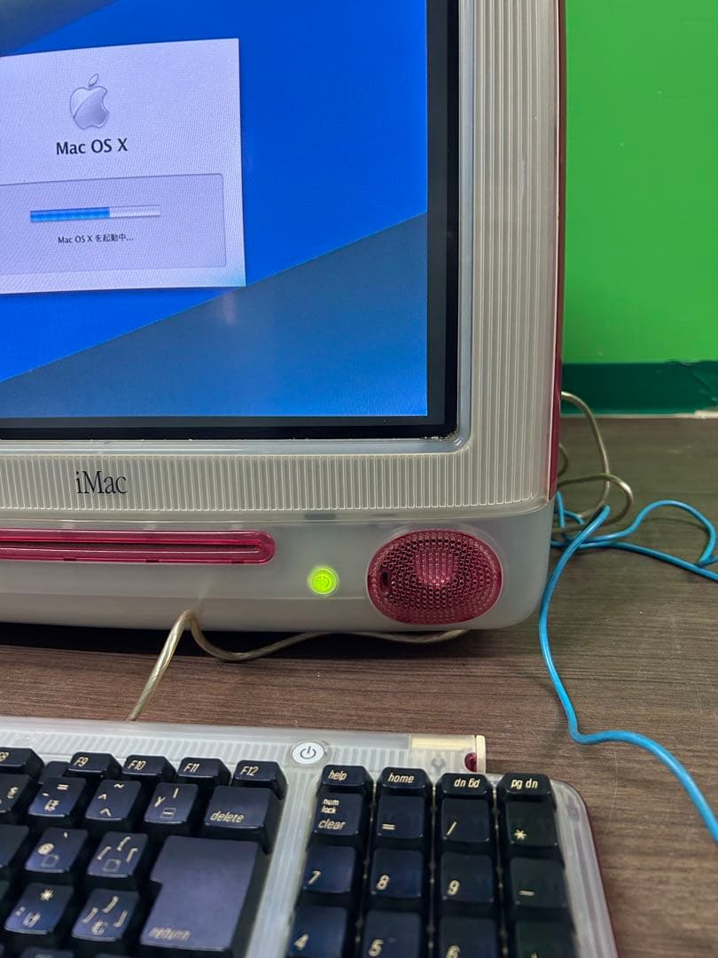 Macデスクトップ The iMac G3, originally released