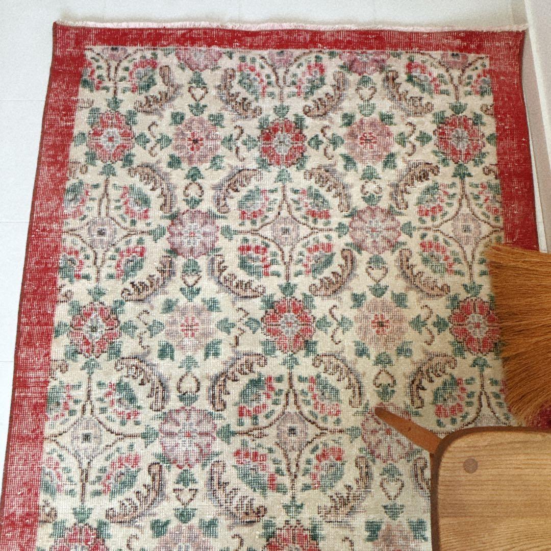 いちご　トルコ　ヴィンテージラグ　ピンク　グリーン　フローラル
