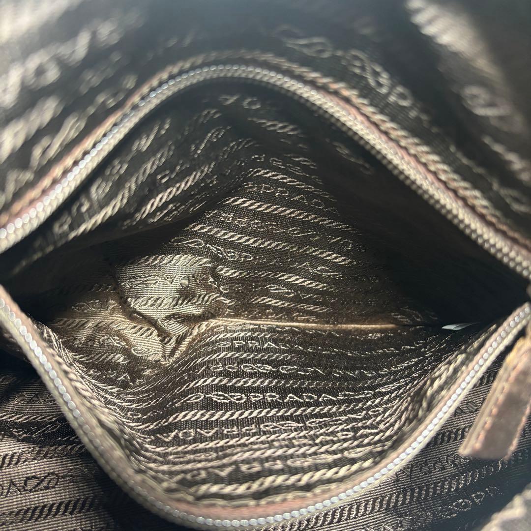 プラダ ショルダーバッグ 肩掛け チェーン キルティング 三角ロゴ ブラウン