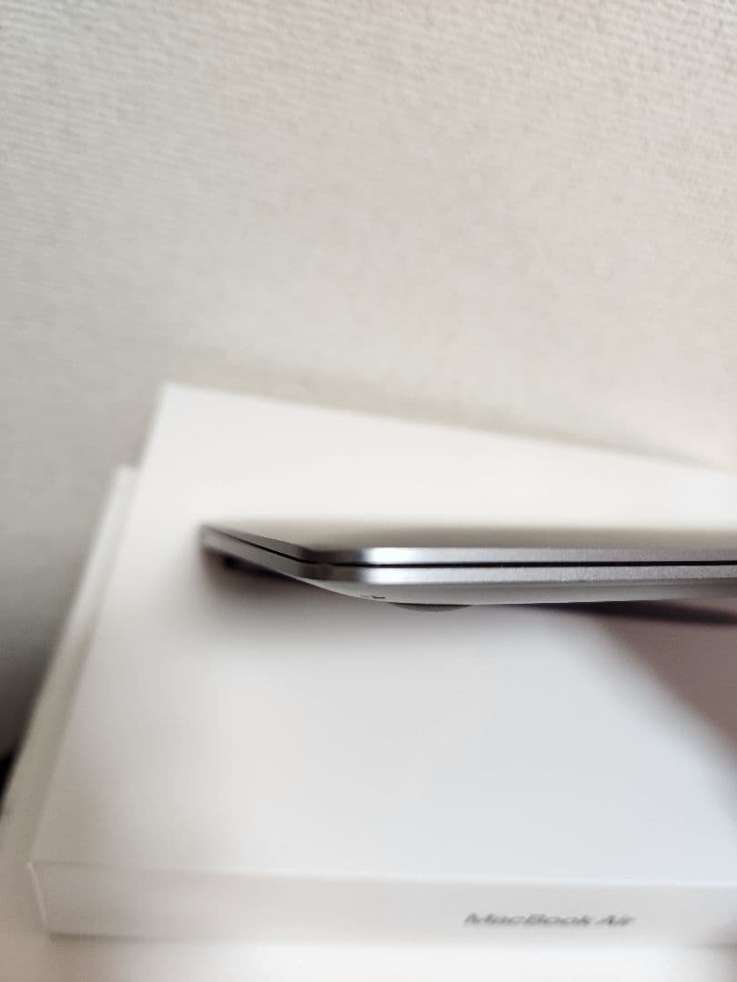 MacBook本体 Macbook Air 2020 i3 8GB/256GB