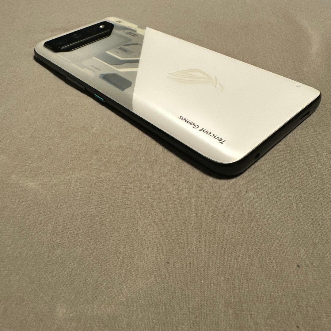 ROG Phone 7 16GB/512GB ストームホワイト SiMフリー
