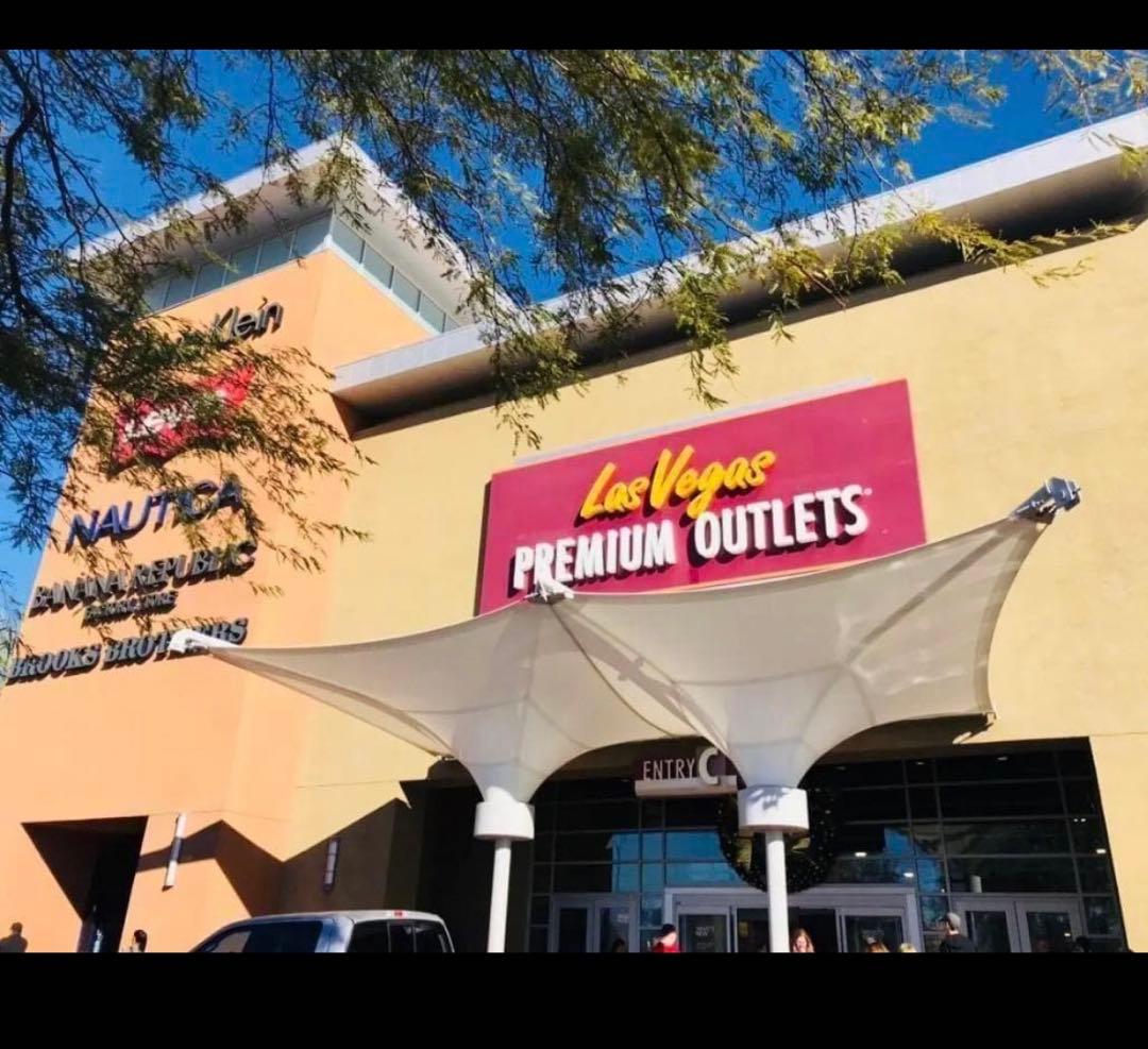 COACHコーチ ×スヌーピーコラボシグネチャースナップ二つ折り財布