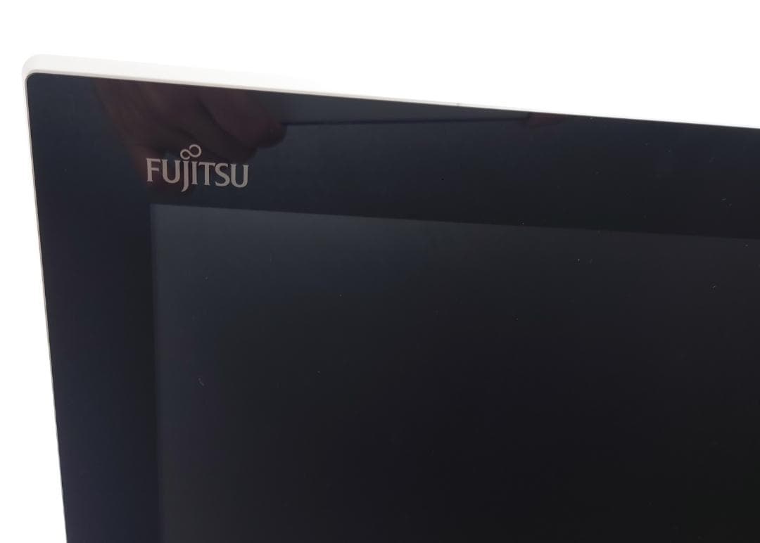 富士通デスクトップパソコン FMVF78LDW 初期化済み