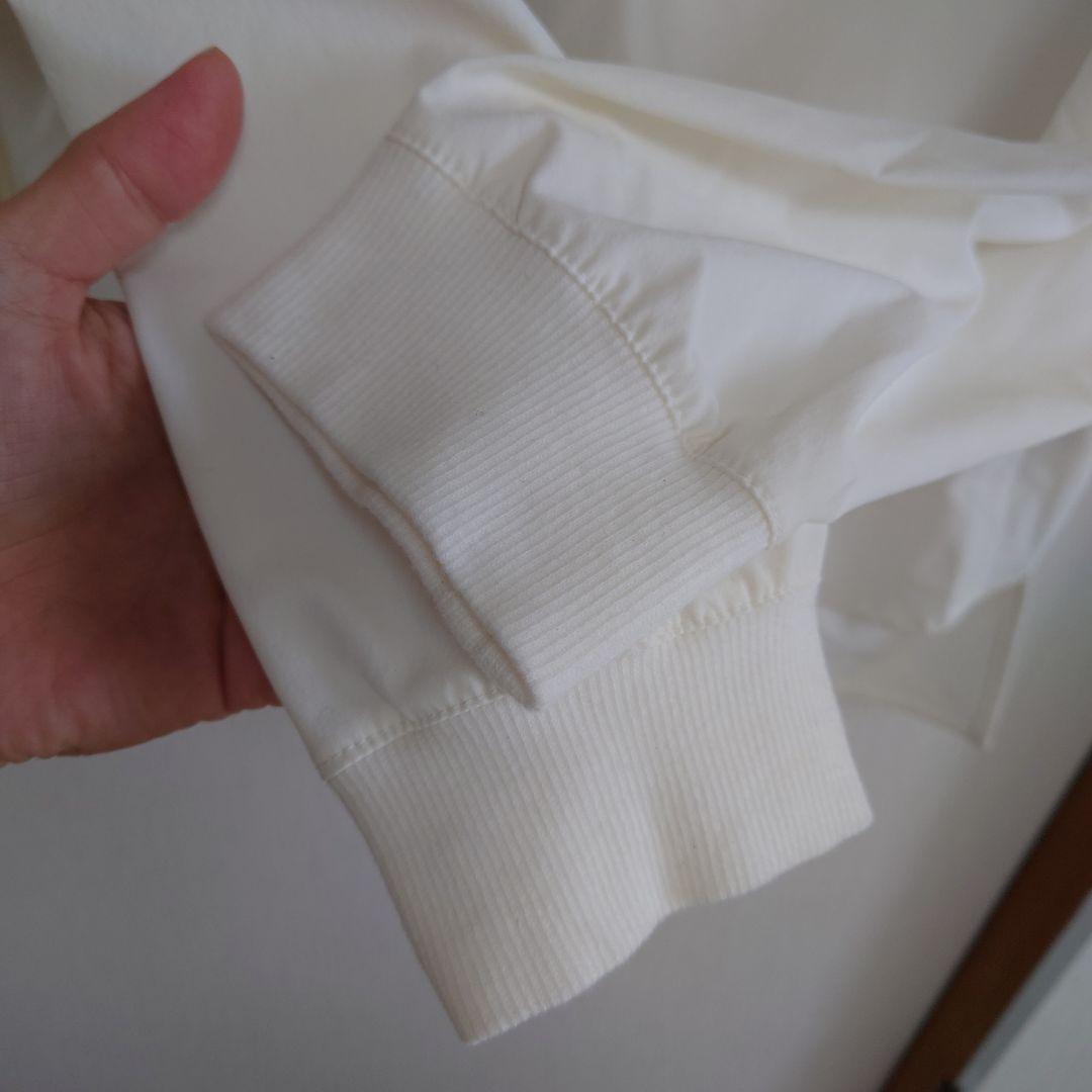 【美品】OUR　ハリ感素材のきれいめプルオーバー