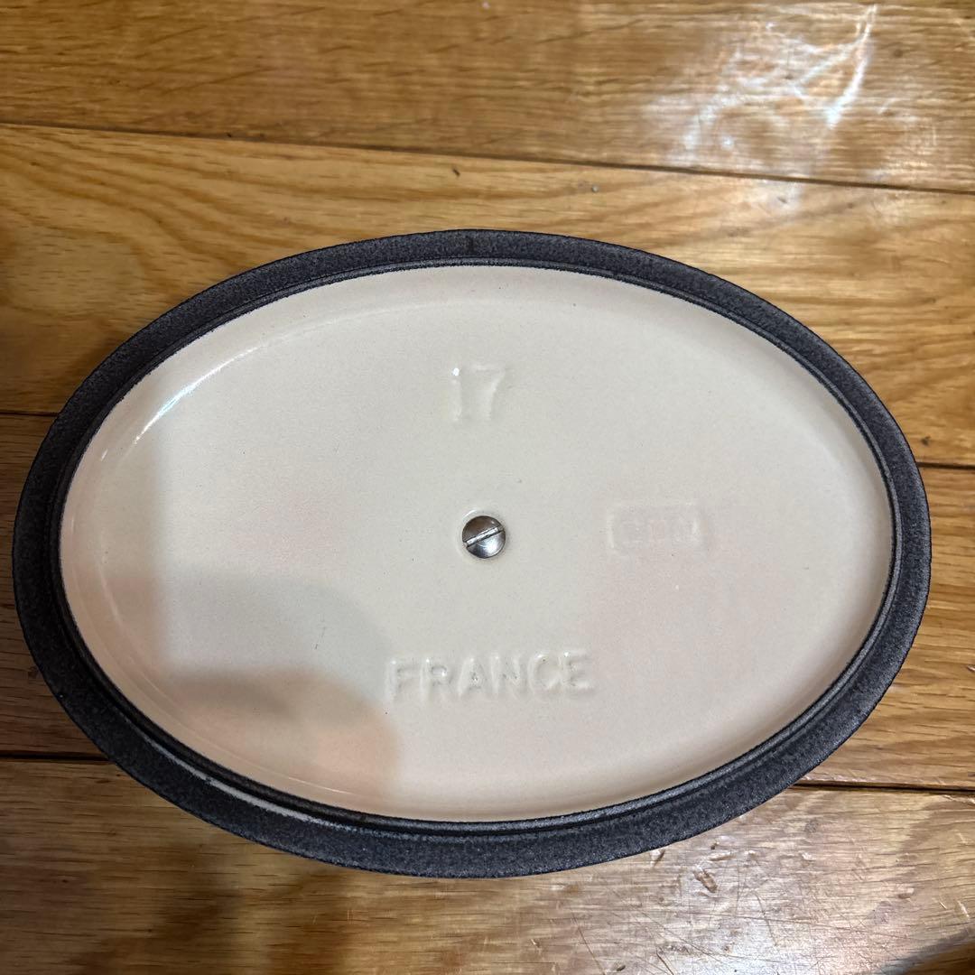 ルクルーゼ　オーバル鍋　モーヴピンク　17cm