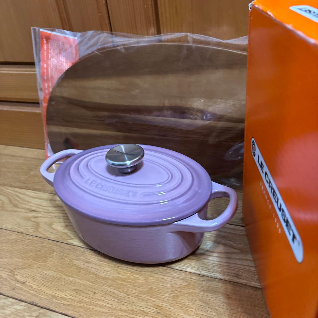 ルクルーゼ　オーバル鍋　モーヴピンク　17cm