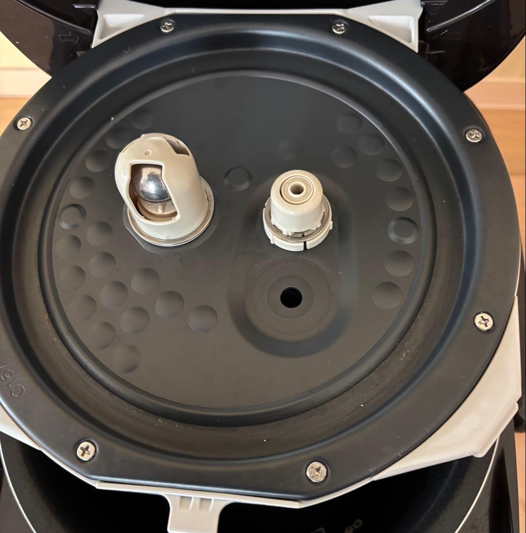 【美品】象印圧力IH炊飯器極め炊きNP-BE10